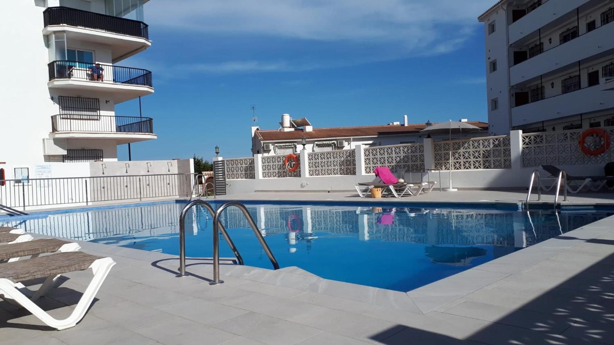 Apartamento a pie de playa. Nerja Exterior foto